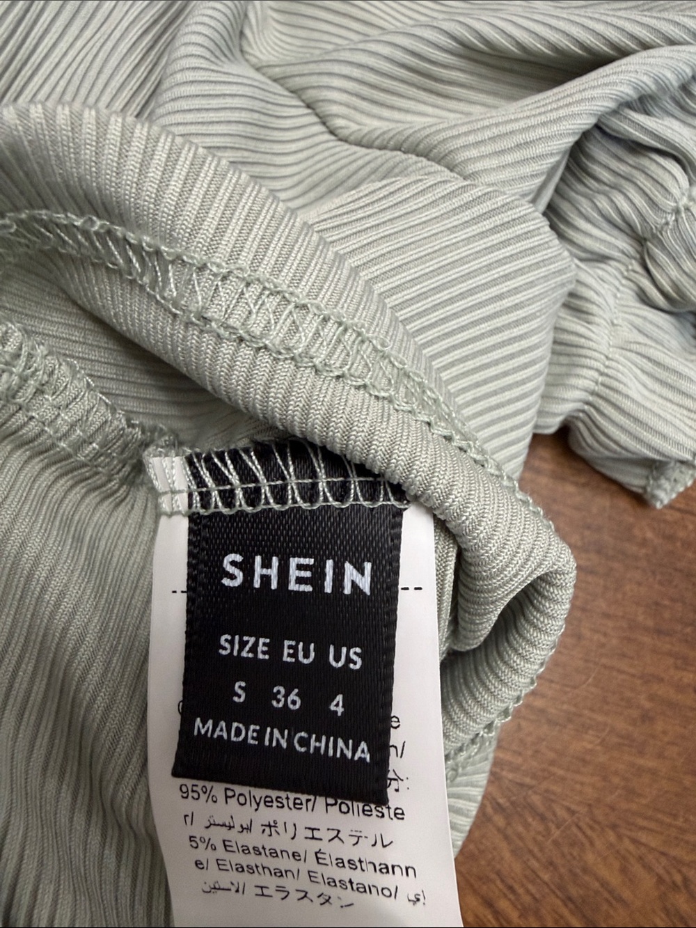 SHEIN Ribbed Sage Green Crop Top - Picture 2 of 3